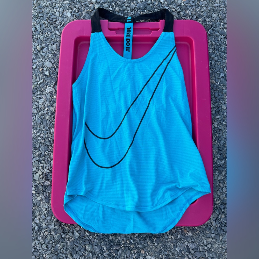 **Moving! EVERYTHING OBO** Nike tank top